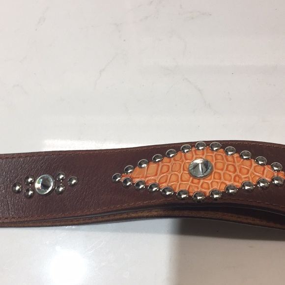 Heavy embossed  All Leather Belt - Picture 3 of 7